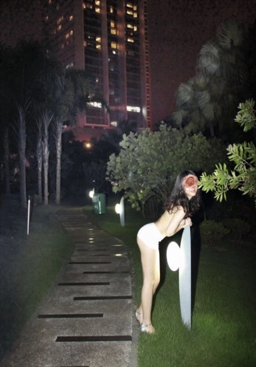 带上我的女神，深夜漏出。[12P]