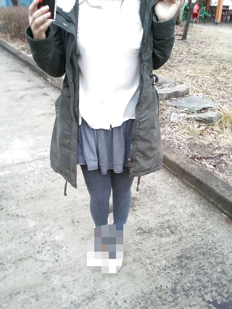 同事虽然生了孩子 但身材还算蛮挺的[15P]
