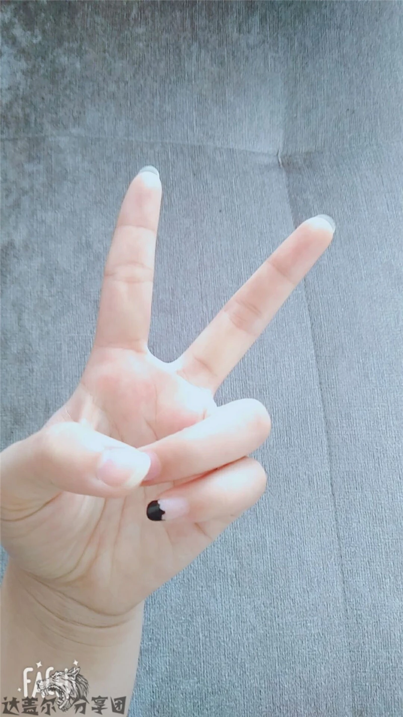 [原创][分享团出品]新晋团妹喷火龙友情奉献，为庆祝分享团成立一周年，贡献自己身体，希望各位狼友能够驻足停留，评论一番[27P]