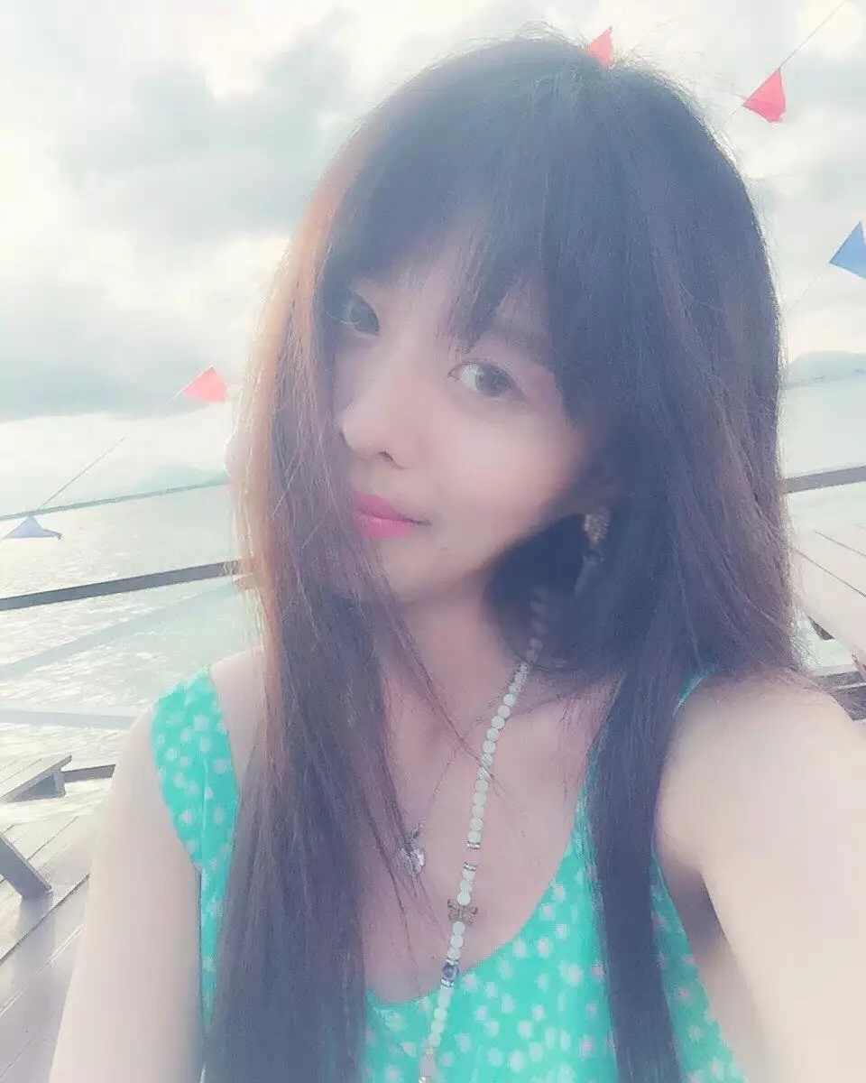 白富美高又如何，还是被颜射[23P]