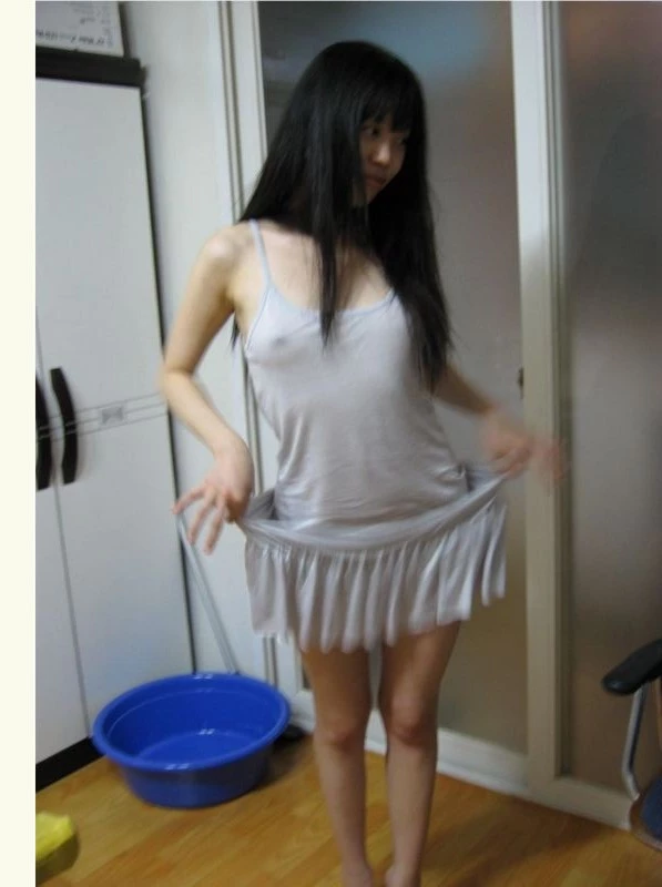 艺校大学生卖艺也卖身[10P]