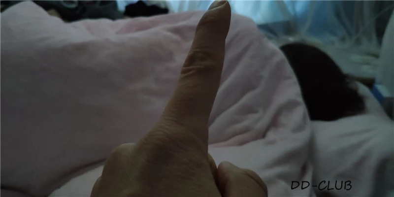 [原创]小媳妇还在调教中拍照很反抗只能靠平时攒下这些 多多评论艹她时候给她看击垮小骚妻[35P]