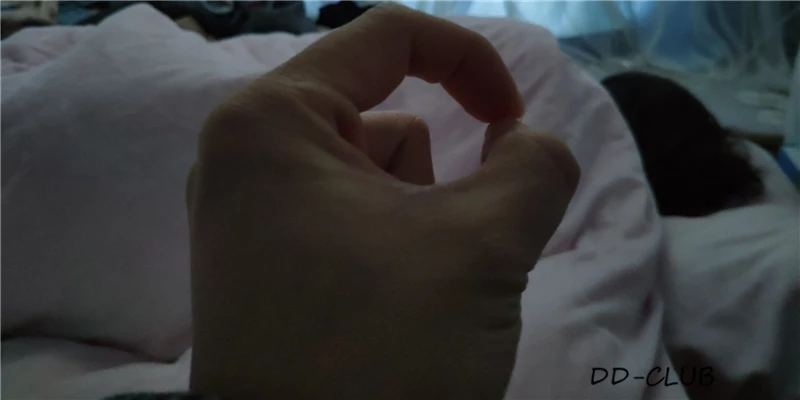 [原创]小媳妇还在调教中拍照很反抗只能靠平时攒下这些 多多评论艹她时候给她看击垮小骚妻[35P]