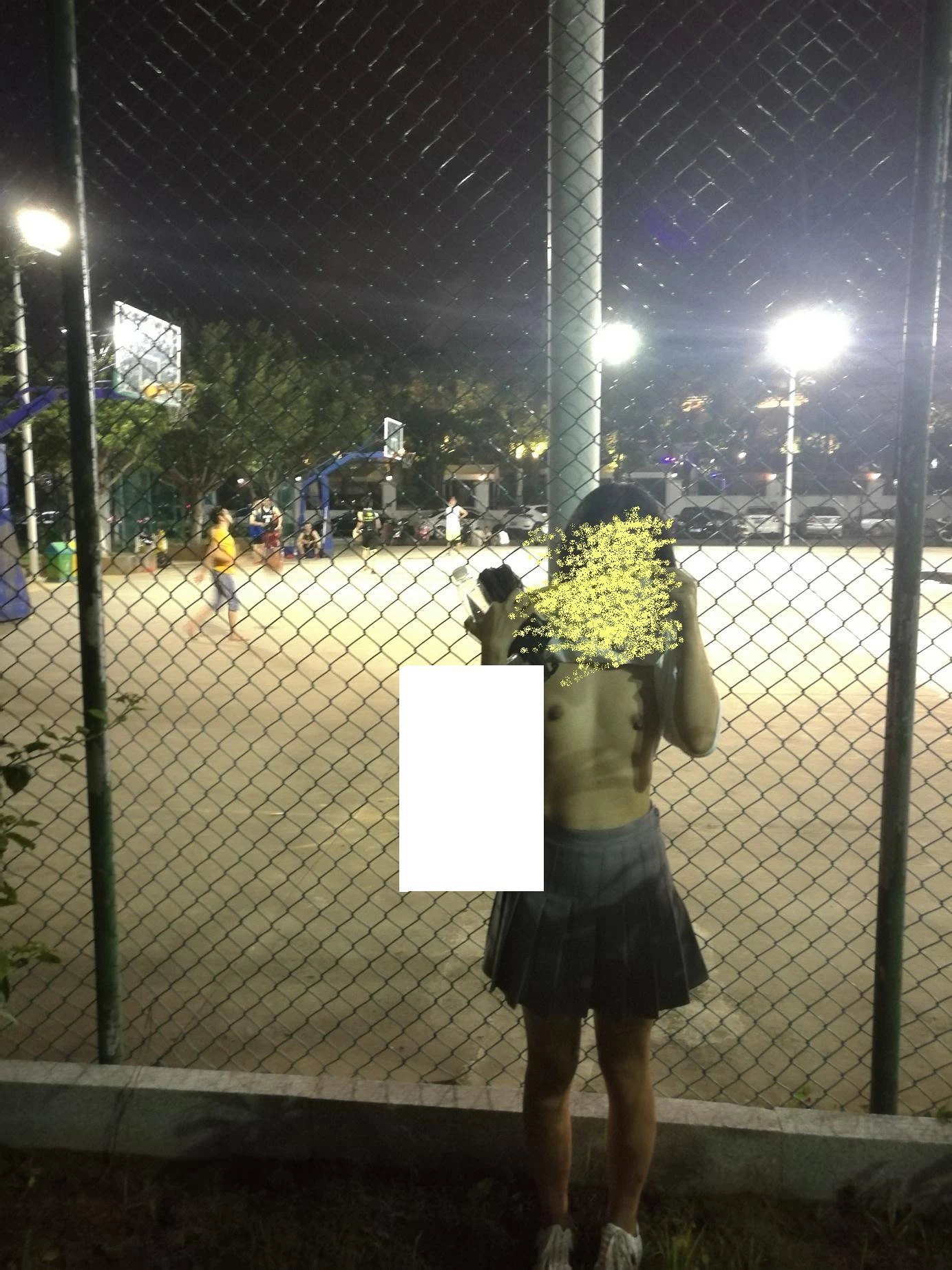 见面之后好无聊，出去透透气[13P]