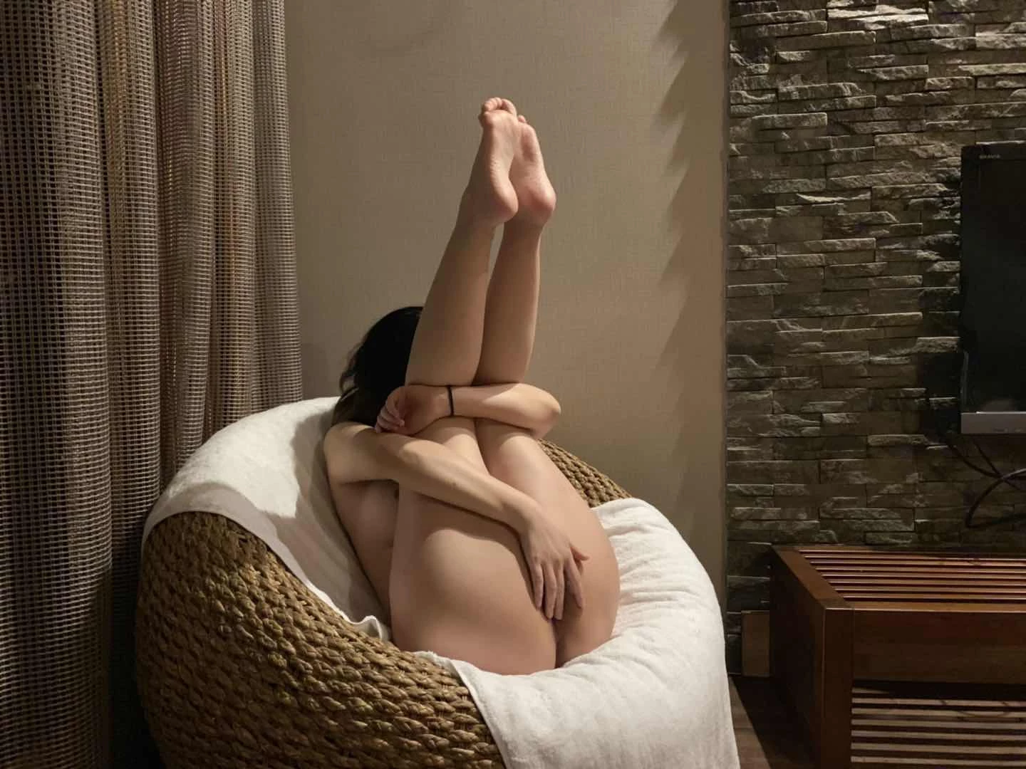[原创]还是那个重庆小妹，说好的要找人多P，举办了还算成功的4P[35P]