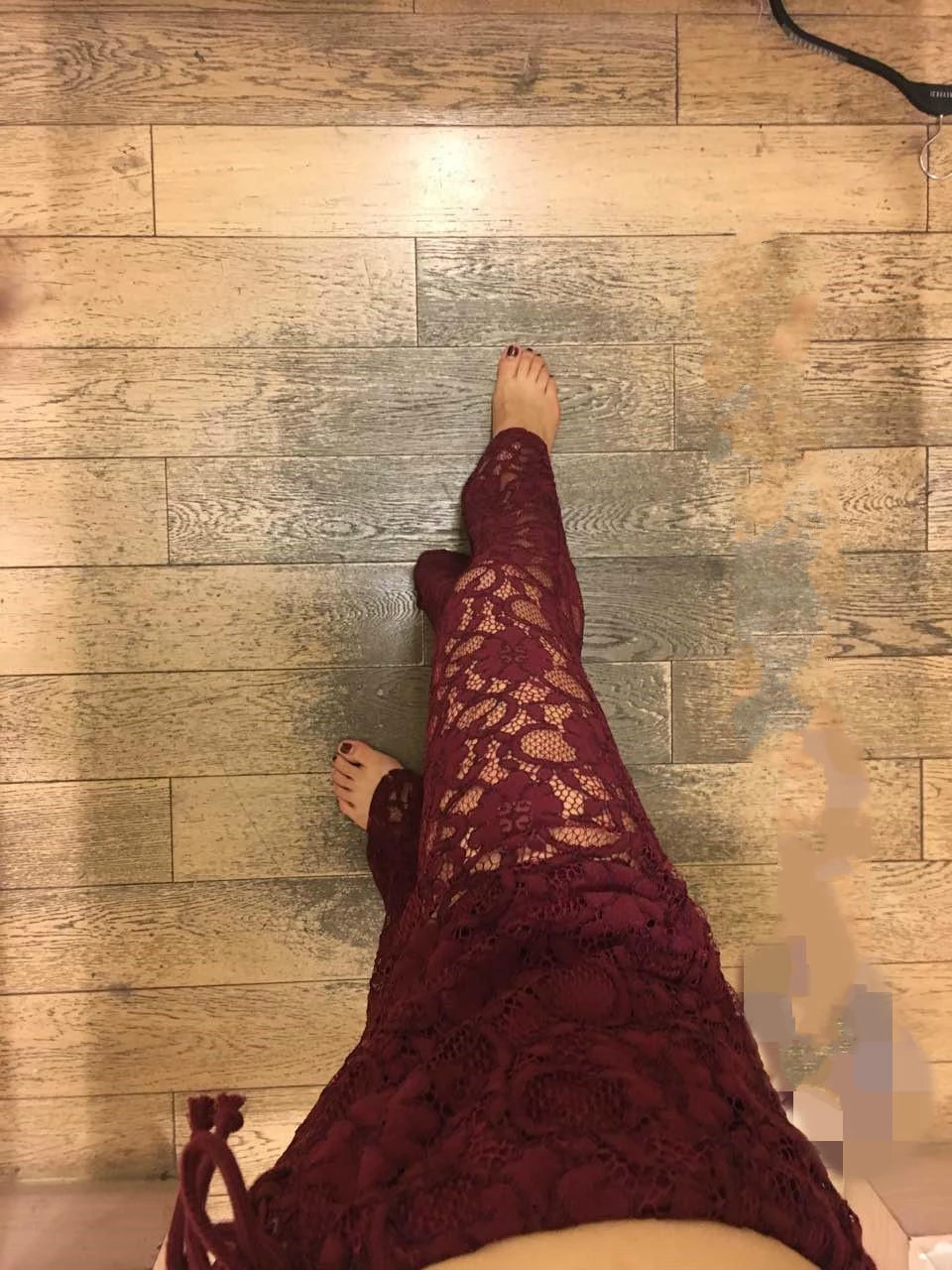 偶遇钱多人傻的客人，一夜给了三摞钱[23P]