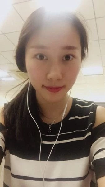 即将结婚的前女友骚照片，纪念以前的点滴[13P]
