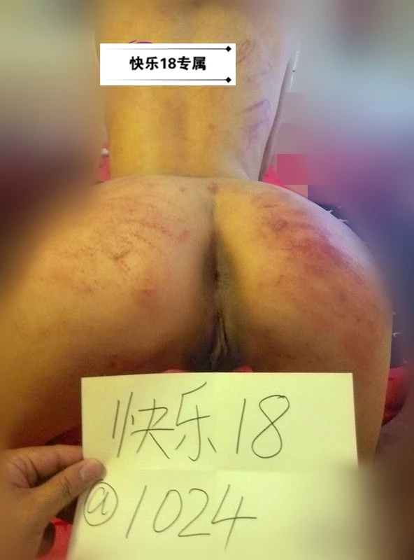 [原创]快乐18出品 哈尔滨男s调教刑奴 被随意折磨蹂躏的工具 [28P]