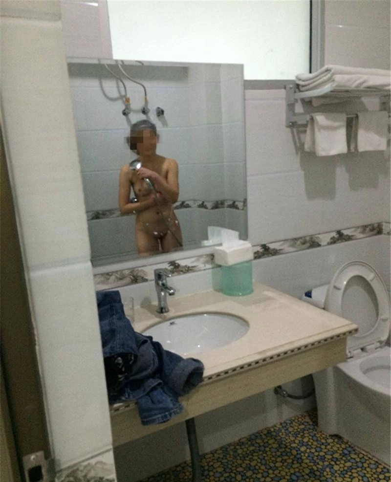 艺校的妹子就是不一样，这身子柔韧性干起来就是爽[15P]