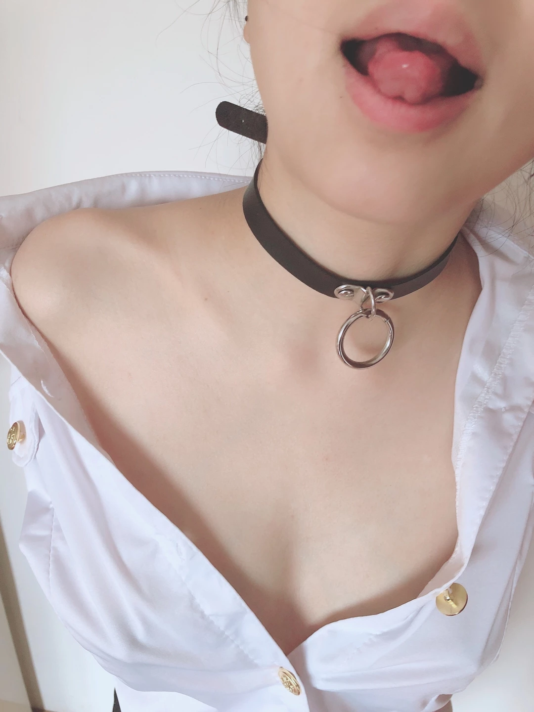 [原创]制服·白虎·狗链·黑丝短裙，欢迎大家肆意凌辱，尽情蹂躏我！看射了没？[34P]