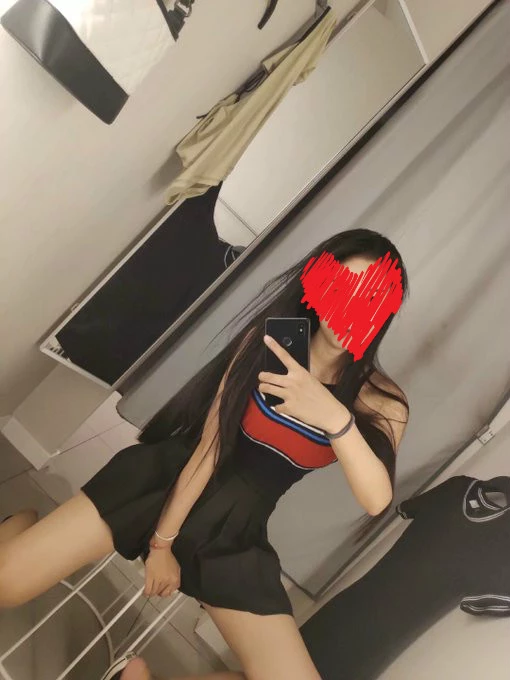 被老外包养的骚逼，被老外操舒服了要跟丈夫离婚[35P]