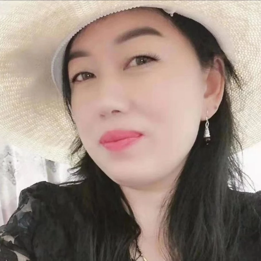 熟女骚逼 干她的时候 她儿子和我一样大[30P]