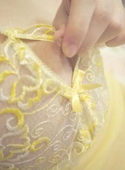 透明的衣服掩饰不住双乳[12P]
