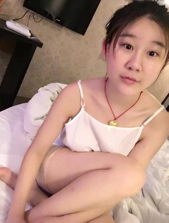 怀念曾经的青涩时光，逼一舔就是一个多小时[49P]