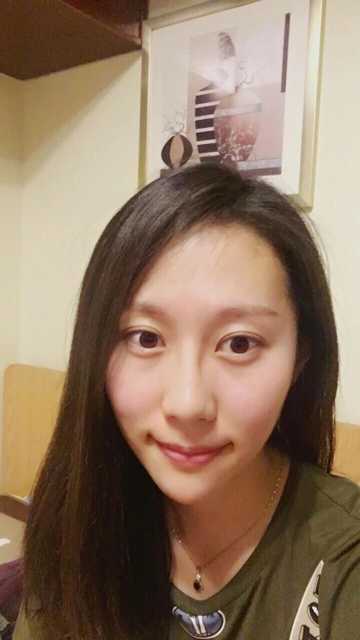 小骚货吃鸡颜射足交露出样样精通[34P]