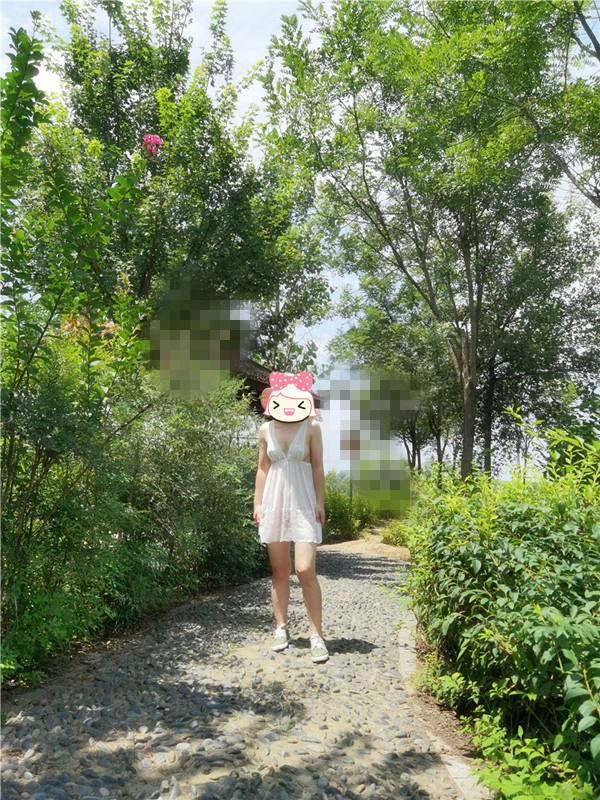 [原创] [粗面加鱼丸]  山中情趣的诱惑！小狼把持不住，必须野战啊！哈哈！ [ 17P]