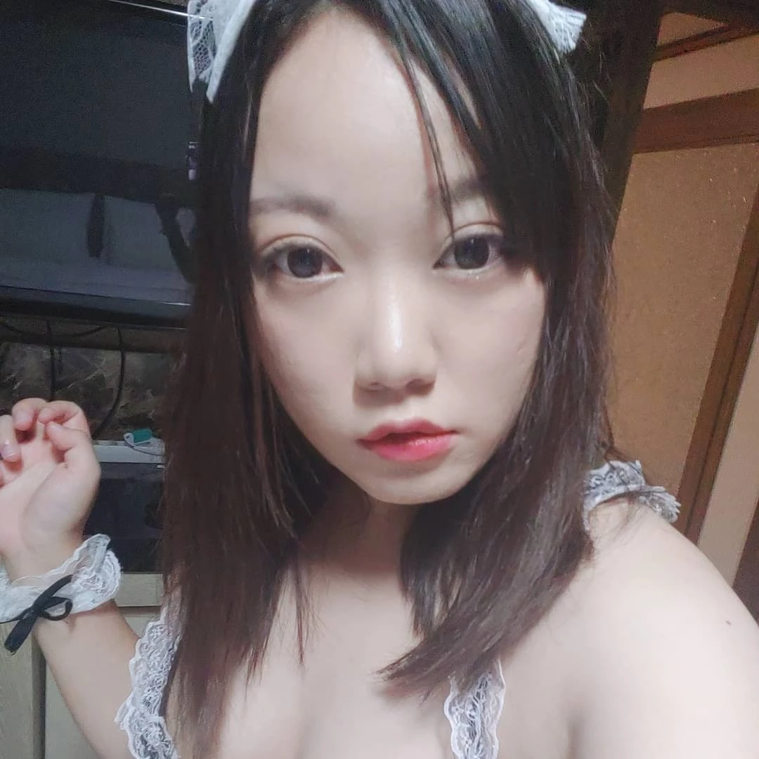 颜值仅在线开放的小母狗[50P]
