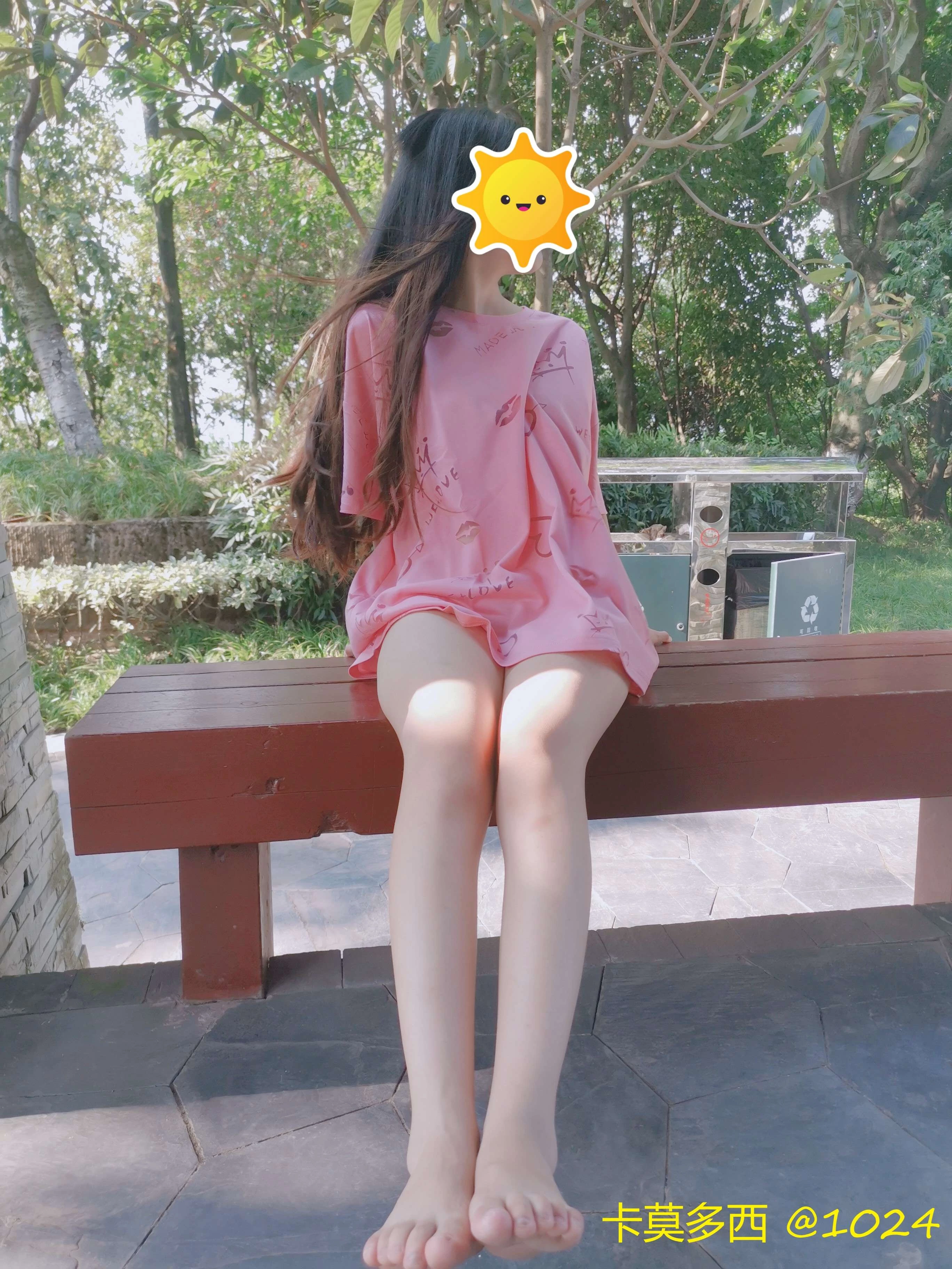 [原创][带验证]最近爱上了露出，带上99年媳妇去公园游玩，诱惑力十足[22P]