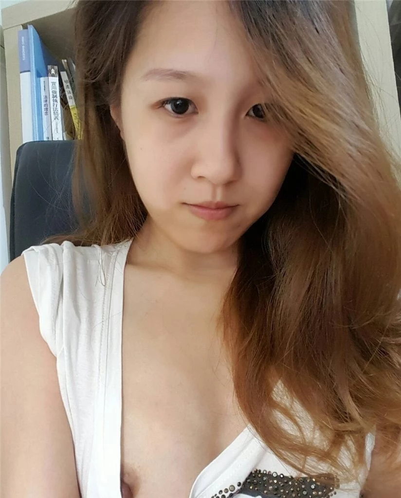 美艳少妇，十分可爱[10P]