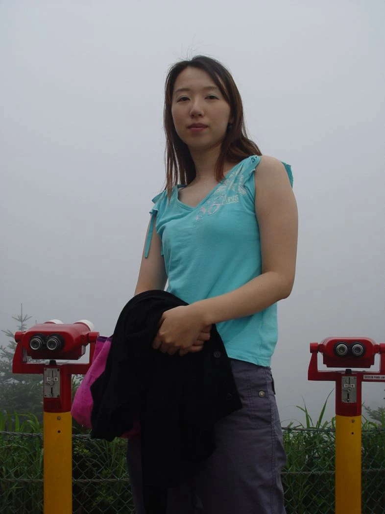 甜美可爱的小少妇[19P]