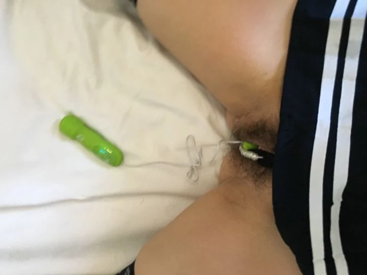 约了个美女上床去[23P]