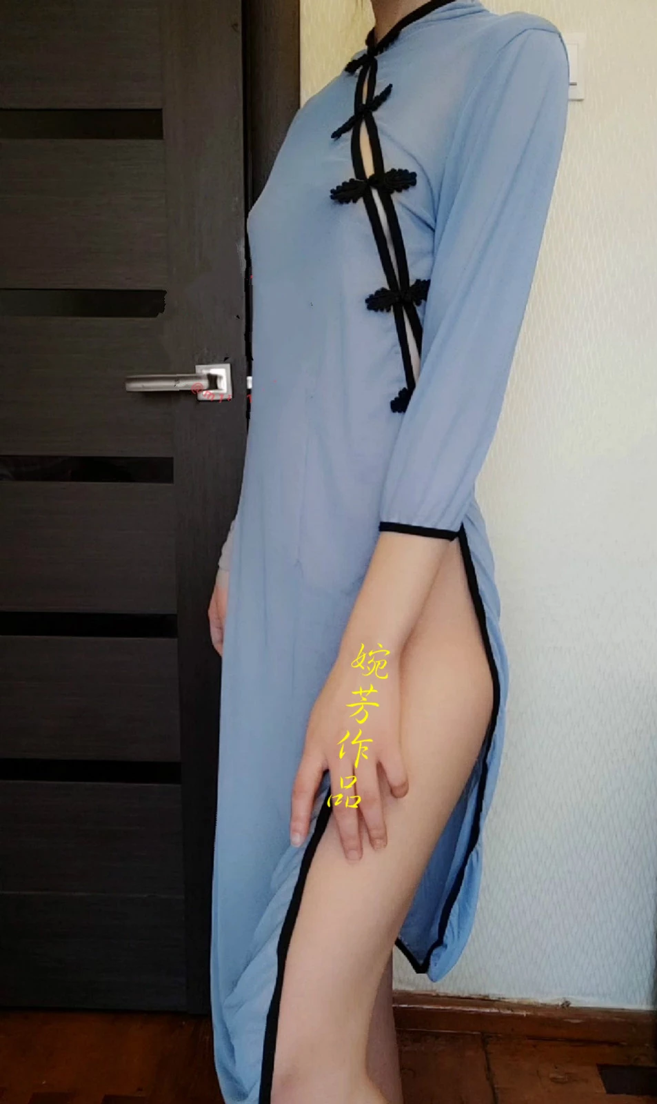 哥哥想不想有一个这样的丫鬟，天天服侍小哥哥呢？[13P]