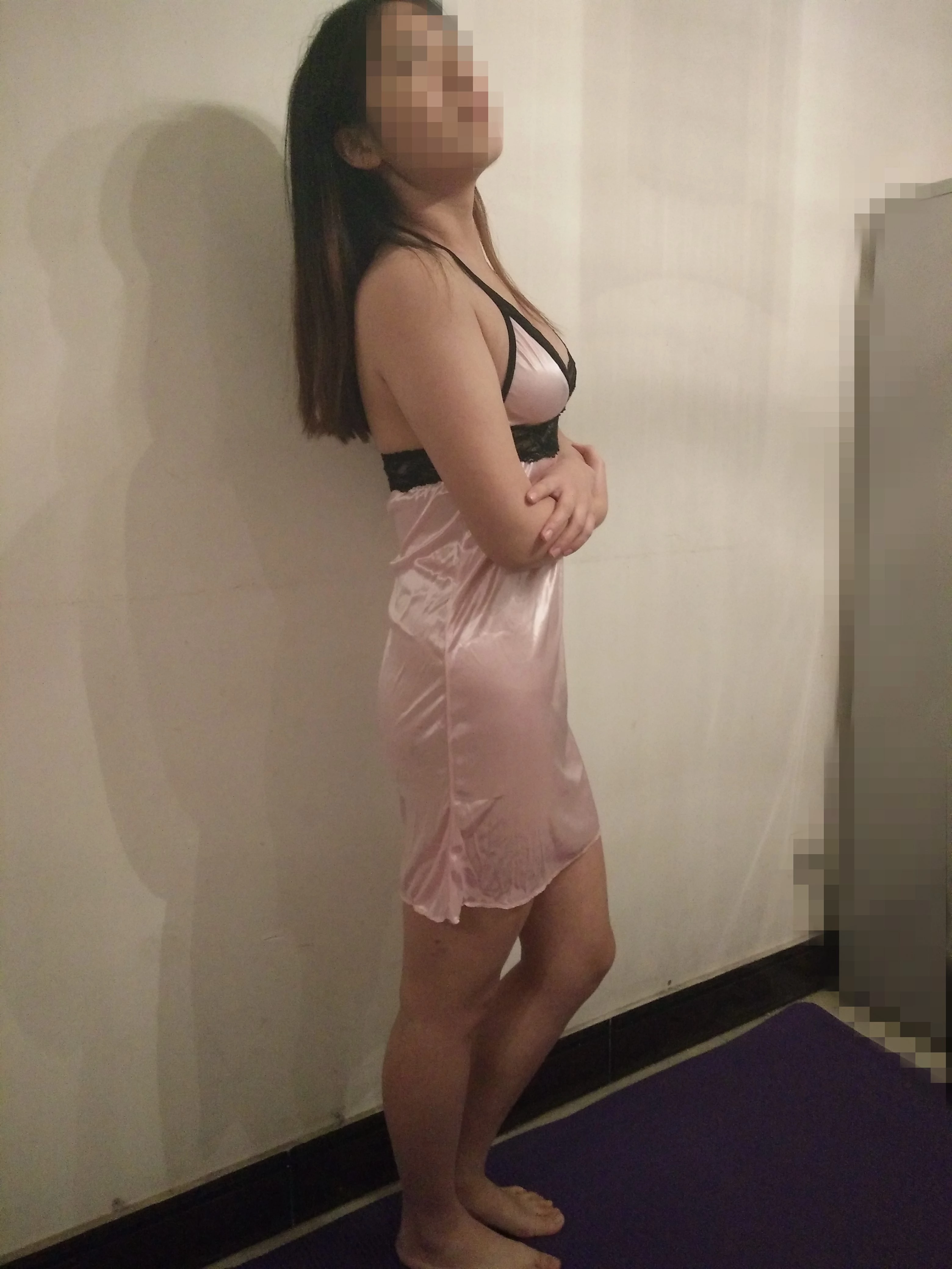 一个月没做爱的少妇，见面就被她吸干了[13P]