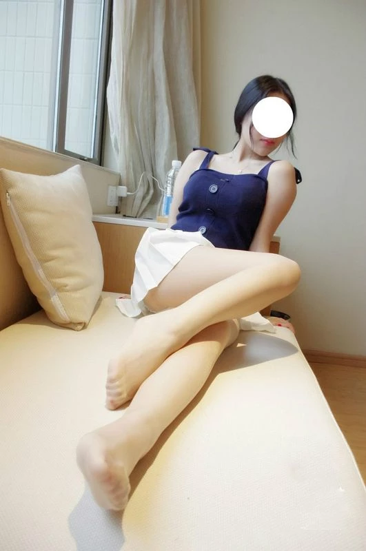 骚气诱人的少妇[10P]