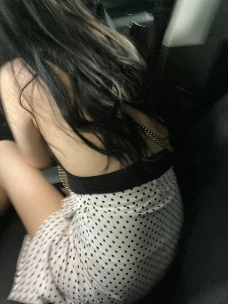 开车叫的外卖女郎身材让我想吃下面[17P]