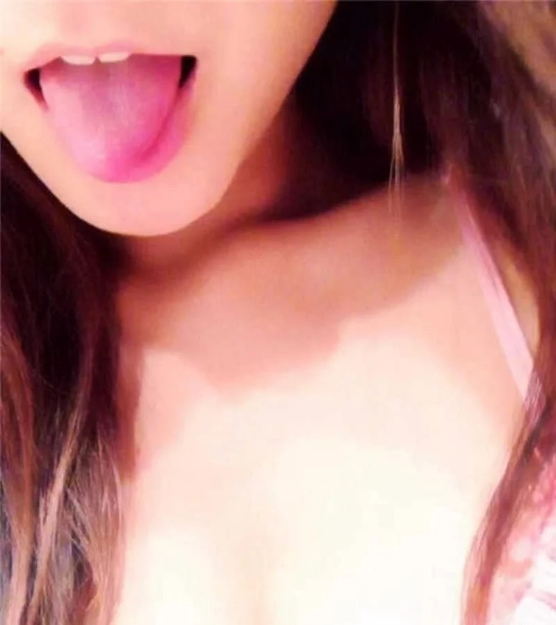 漂亮如女神般的女生[10P]