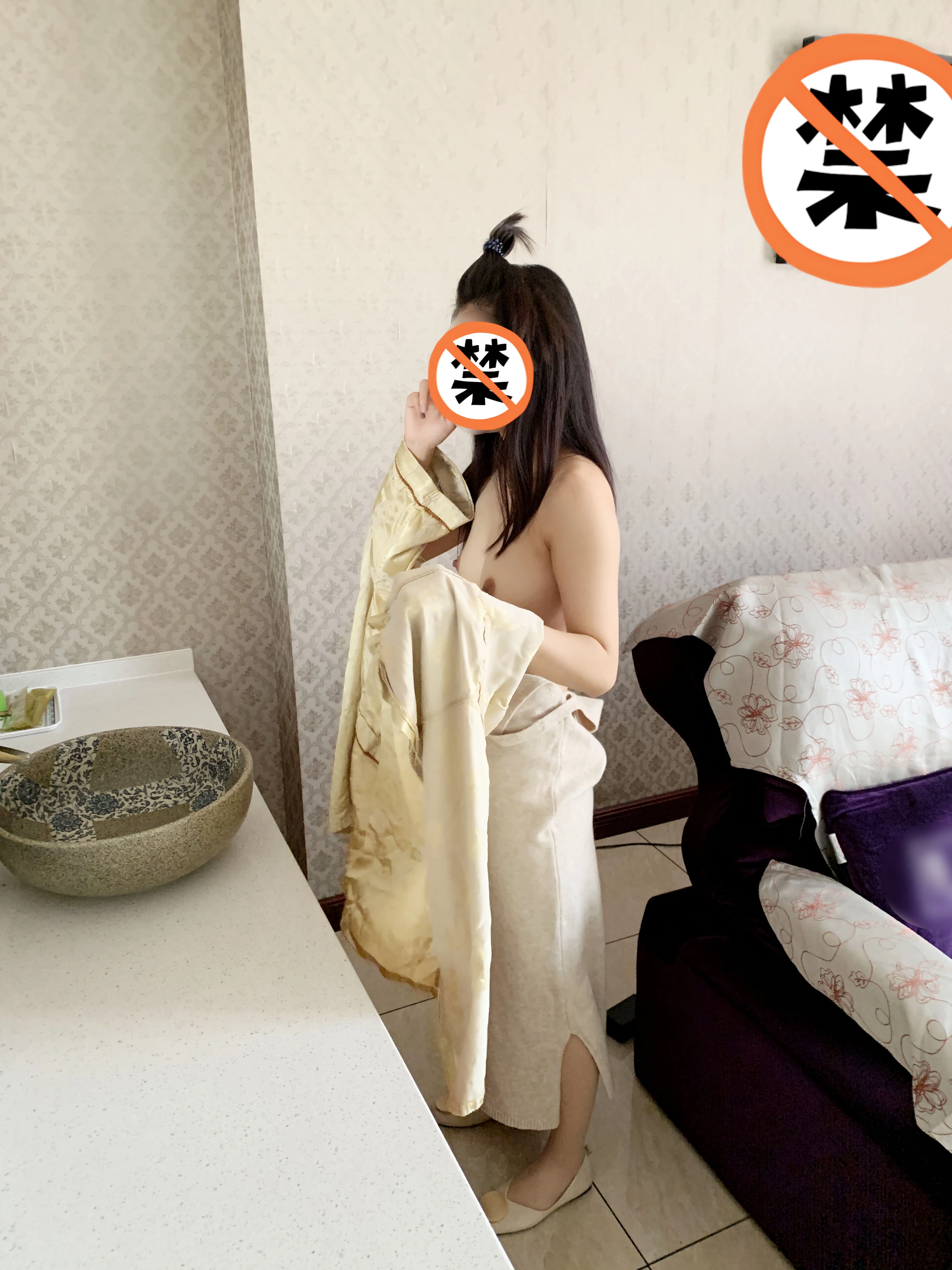 [原创] [手势认证]小炮友做个足疗都能湿透内裤，看着这长长的拉丝，果断就地把她办了，最后把浓浓的精液射满屁股[30P]