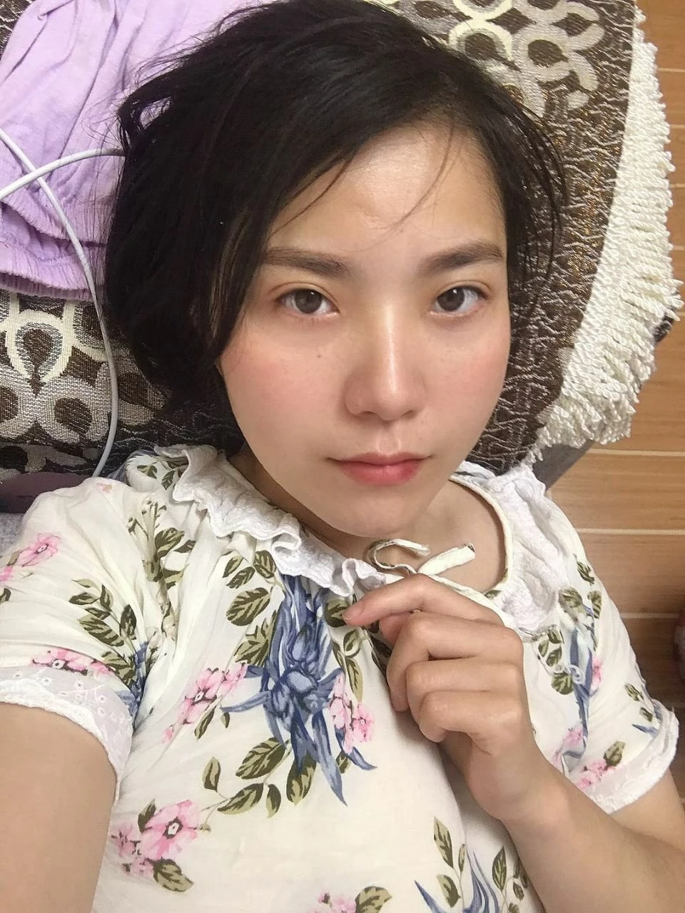 颜值不错的人妻还有点害羞一举拿下[20P]