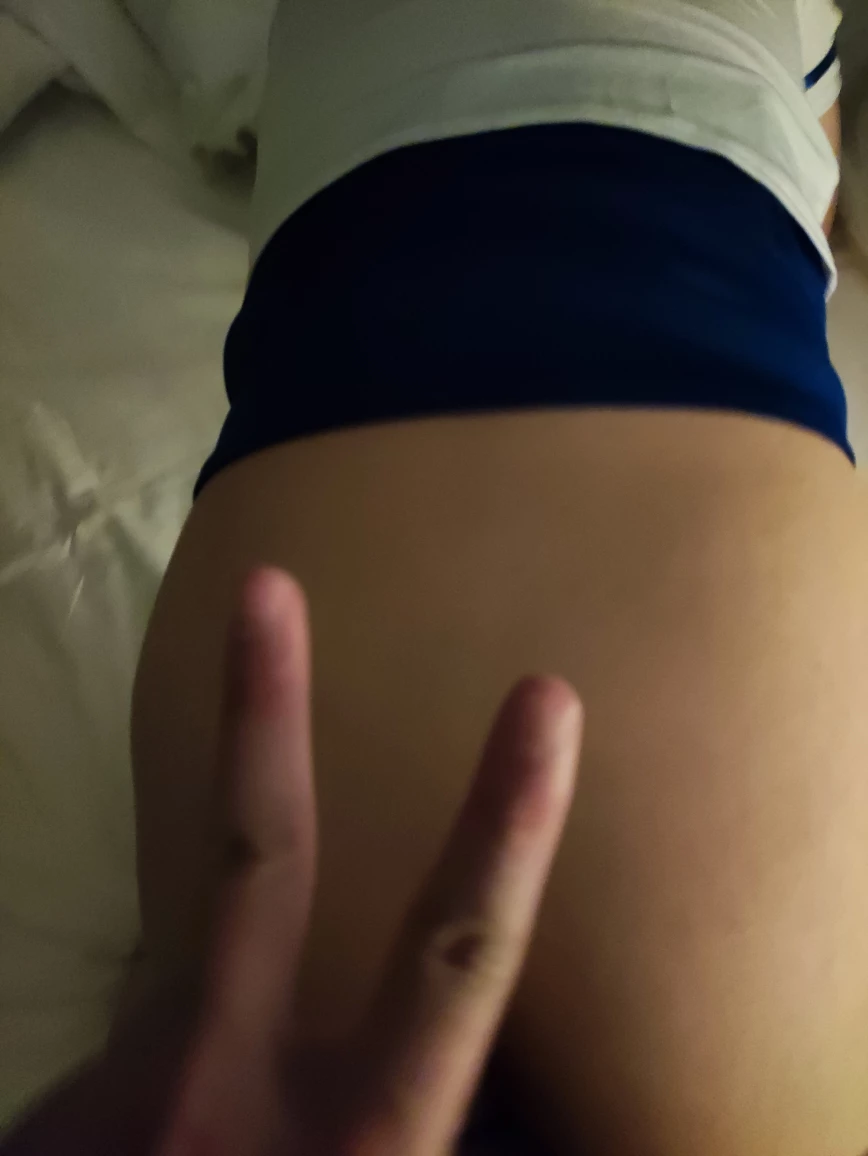 [原创]90后夫妻黑丝网袜酒店日常[19P]