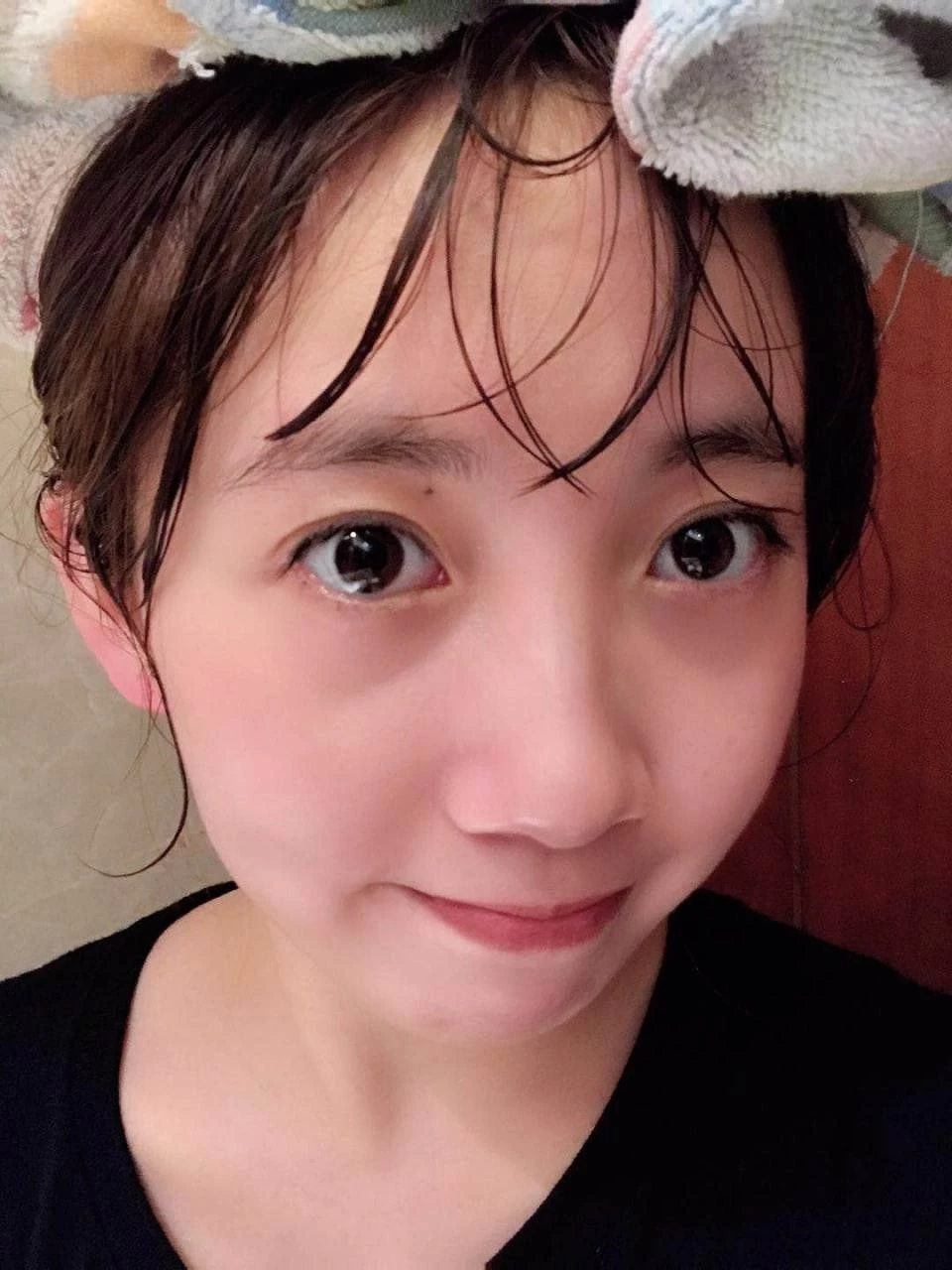 [婷婷玉立] 真想操烂她的B [10P]