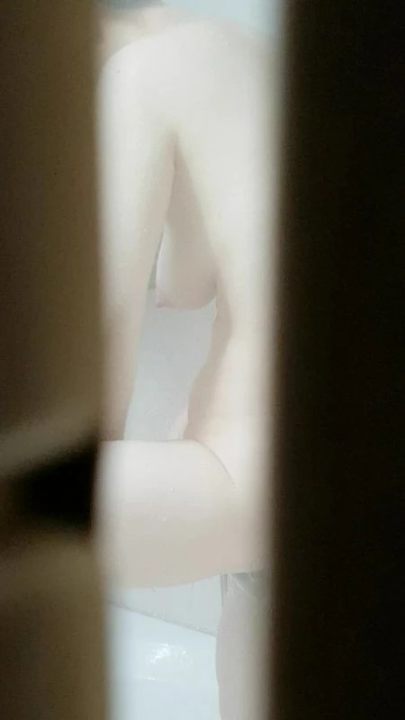 少妇的乳房有点下垂[16P]