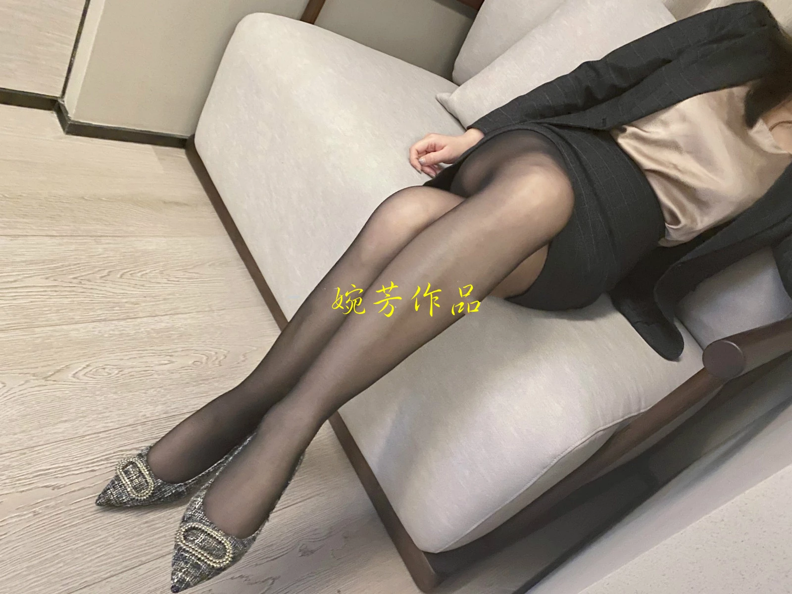 “性”本来就充满欲望，你说是吧？我不隐瞒，我对开放性关系表示赞成！这男人很nice，之前给我办理入住认识偶遇[38P]