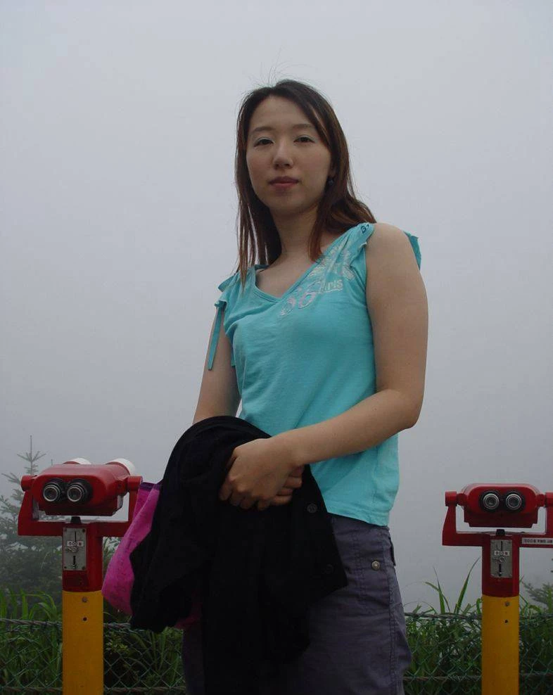 甜美可爱的小少妇[15P]