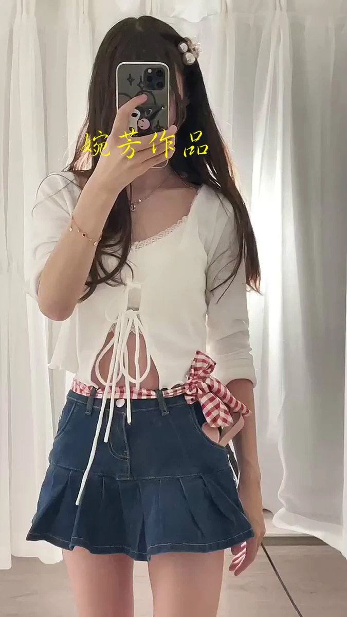 今晚有成都的友友和我共进晚餐～也就一个月的样子没有做爱吧！突然发现有好多男生关注了我.呜呜呜！好开心[19P]