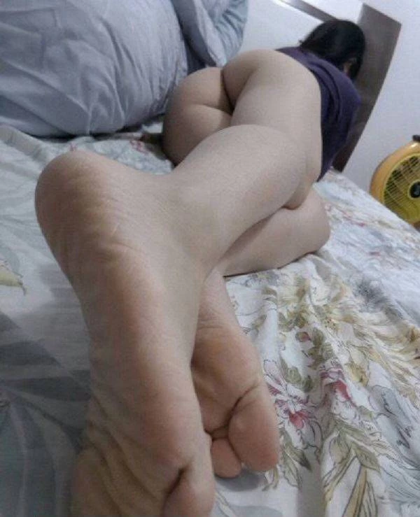 最近刚约到的少妇[10P]