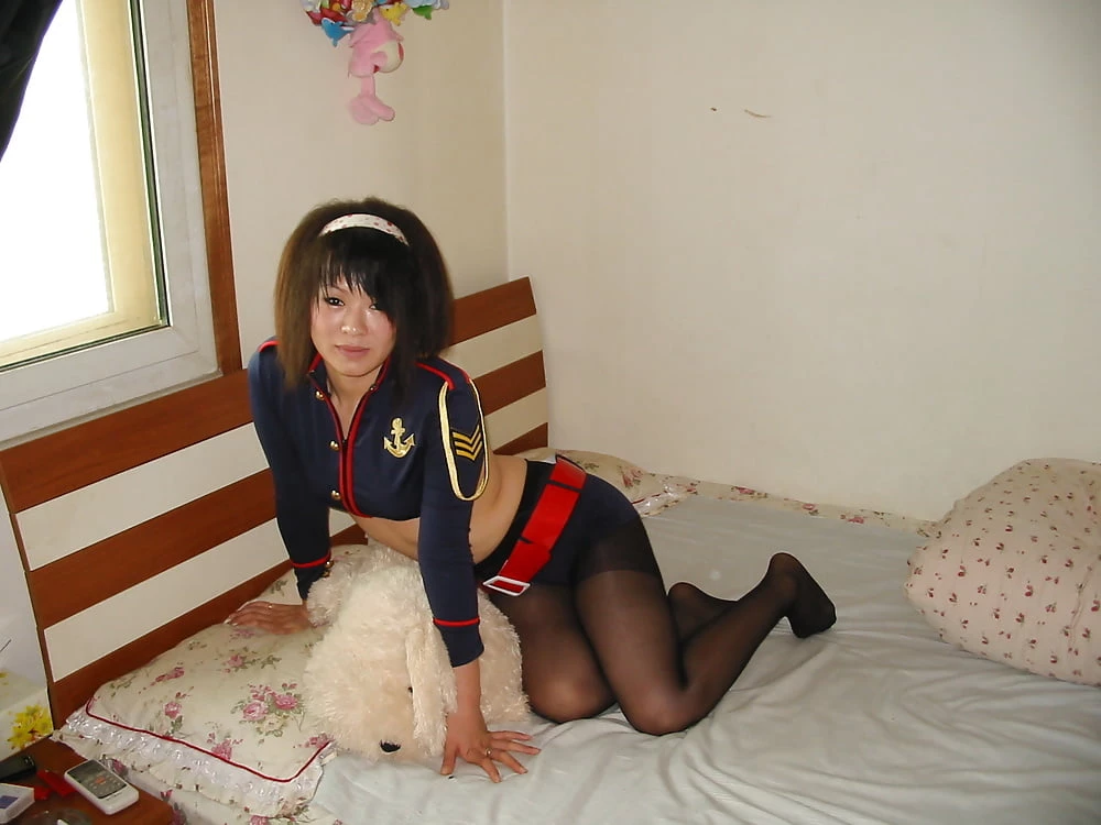 喜欢COS的小姐姐骚气来就像🐶萝莉[18P]