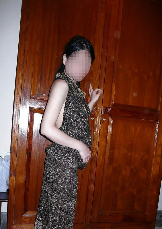 女助理的通行时光[11P]