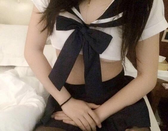 JK妹子你能挡住这个诱惑吗？大鸡巴怒草之[10P]
