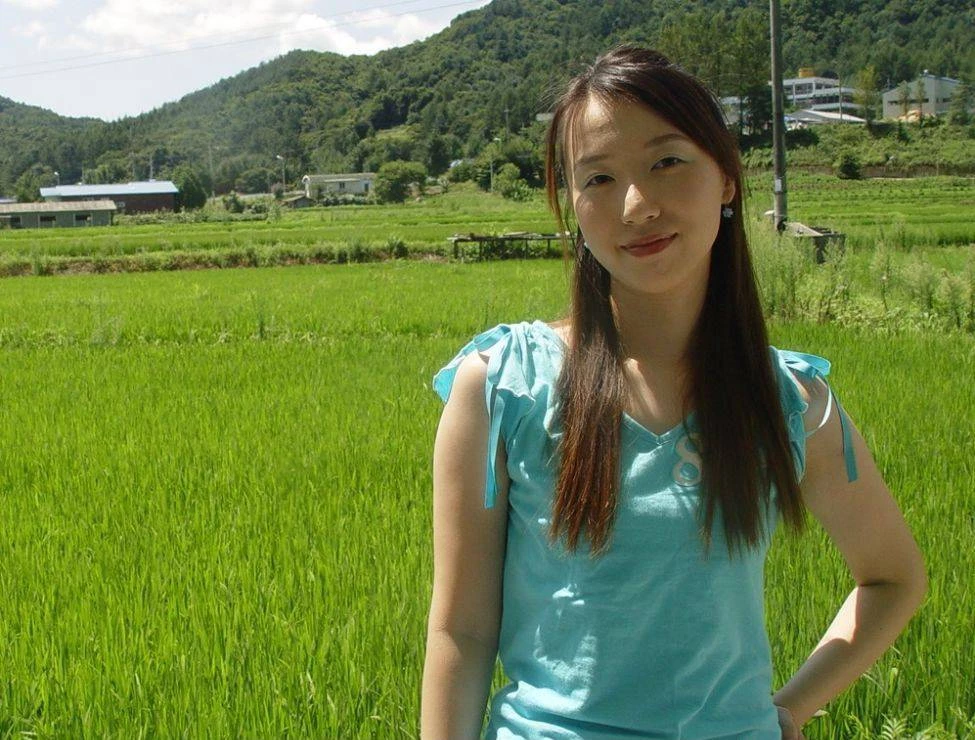 甜美可爱的小少妇[15P]