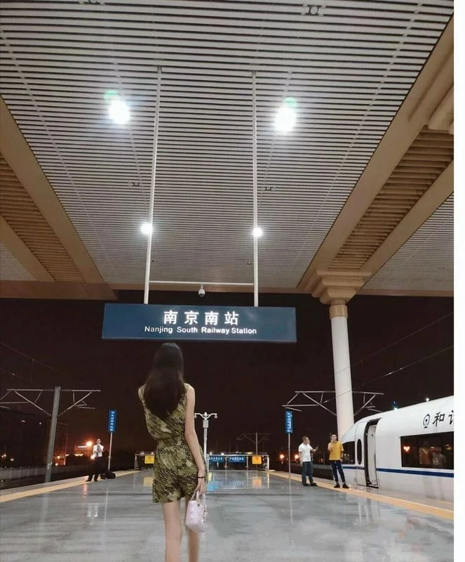 嫩妹自拍图[20P]