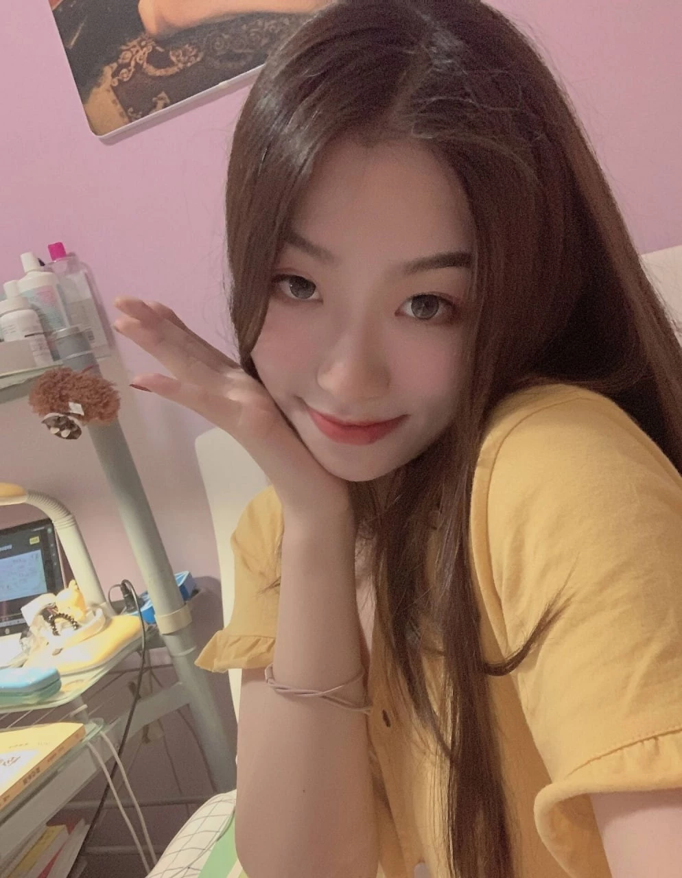 女神发来的自拍带生活照[19P]