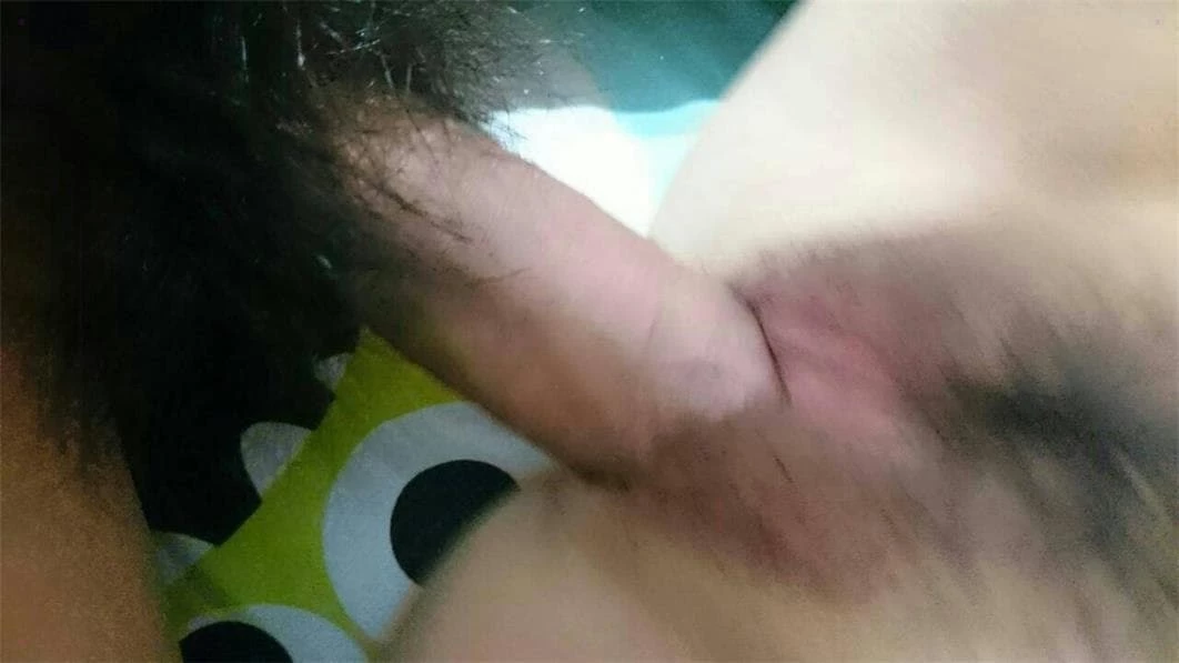 害羞女友还是同意了拍照「10P」