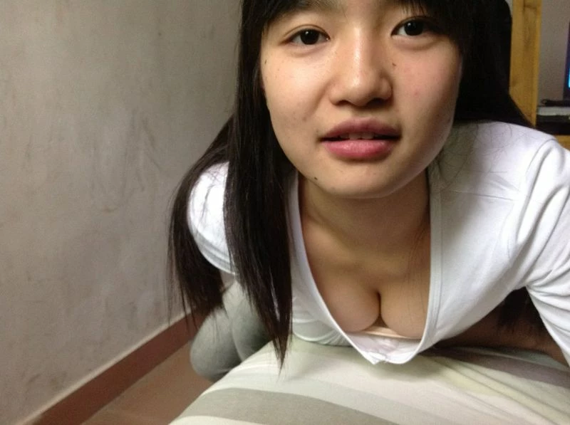 曾经操了两年多的清纯厂妹[27P]