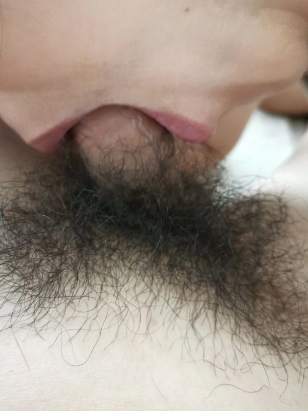 睡醒就要吃鸡巴，后果就是骚逼被我操肿了[16P]