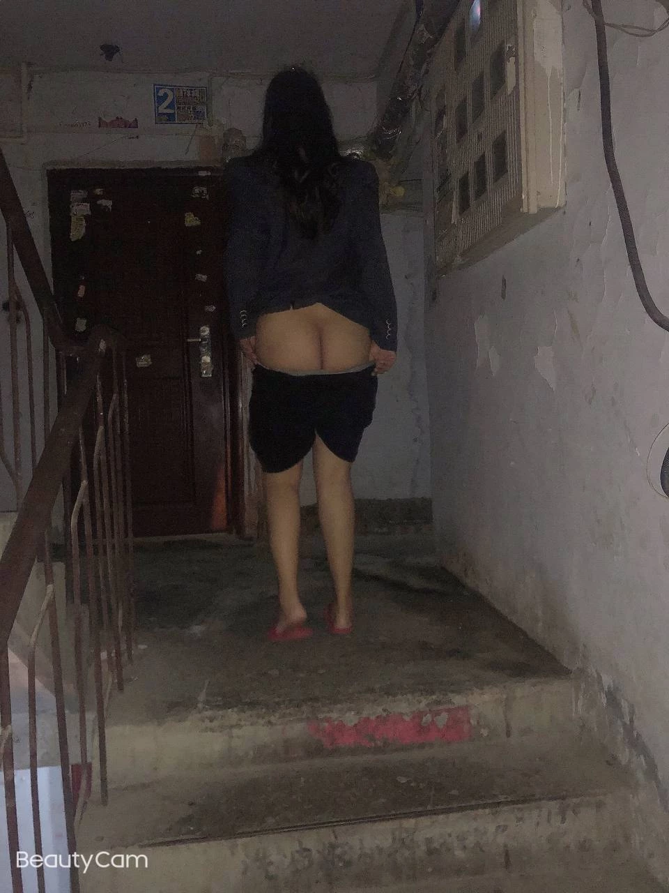 坐上八爪椅岔开腿等我上她［10P］