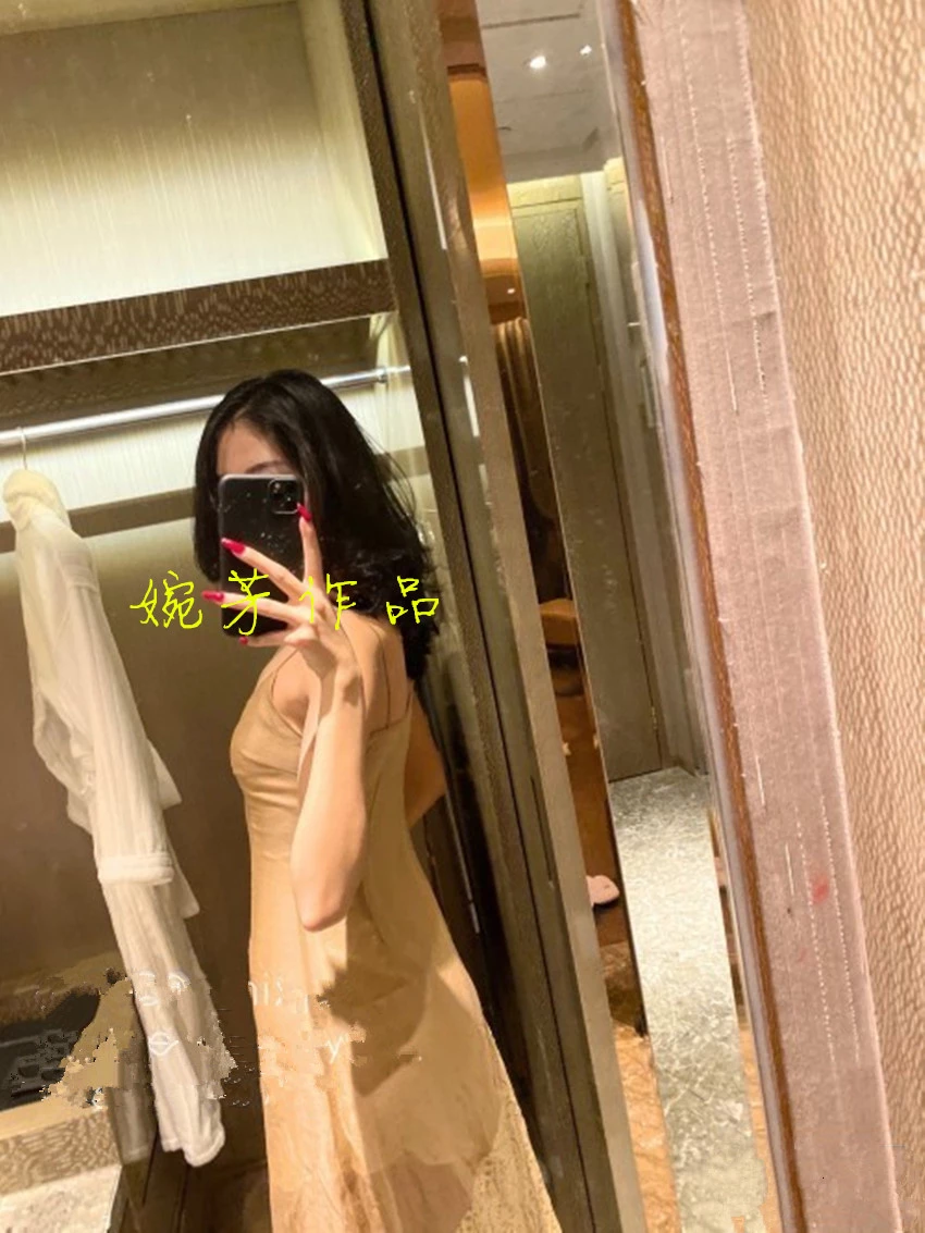 快乐当然有一点不过寂寞更强烈     !光是看着就硬的不行了对吗?感觉自己越来越骚了[20P]